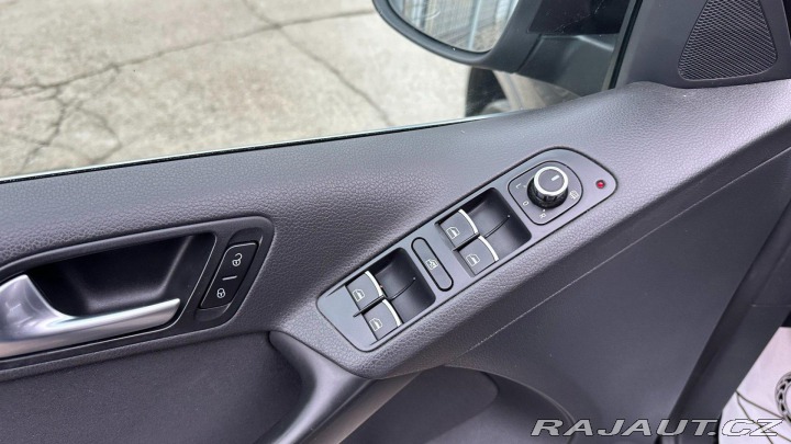 Volkswagen Tiguan 2.0TDI 103kW REZERVOVANO 2011