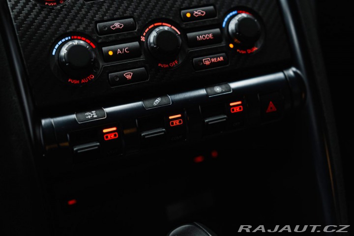 Nissan GT-R Black Edition 2012