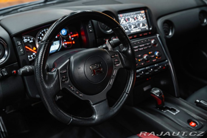 Nissan GT-R Black Edition 2012