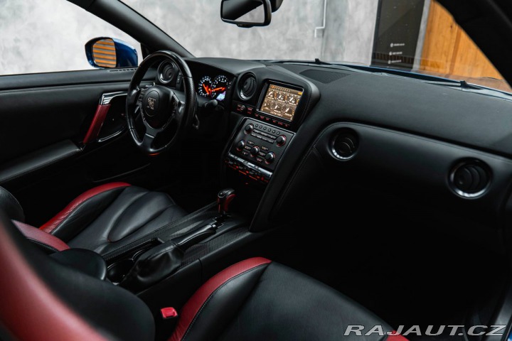 Nissan GT-R Black Edition 2012