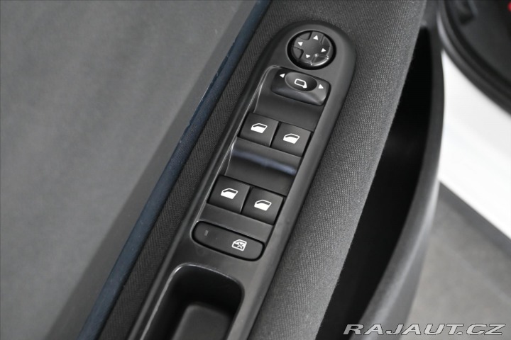 Peugeot 3008 1,6 HDI 88kW AT6 *NAVI* Z 2016