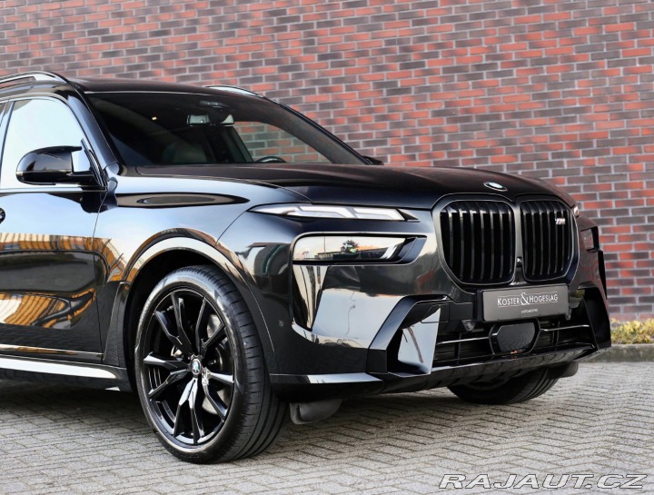 BMW X7 M60i xDrive *SkyLounge*Ť 2023