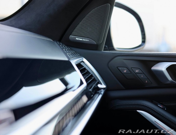 BMW X7 M60i xDrive *SkyLounge*Ť 2023