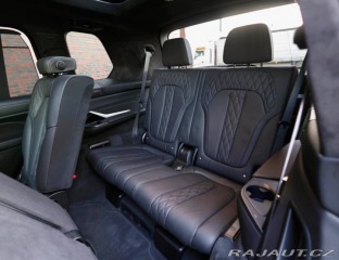 BMW X7 M60i xDrive *SkyLounge*Ť 2023