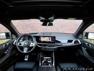BMW X7 M60i xDrive *SkyLounge*Ť 2023