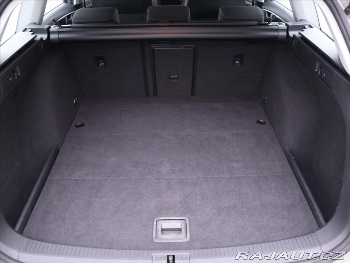Volkswagen Golf 1,6 TDI DSG LED Navi DPH 2019