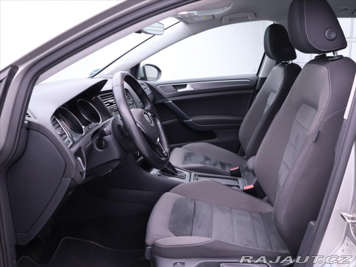 Volkswagen Golf 1,6 TDI DSG LED Navi DPH 2019