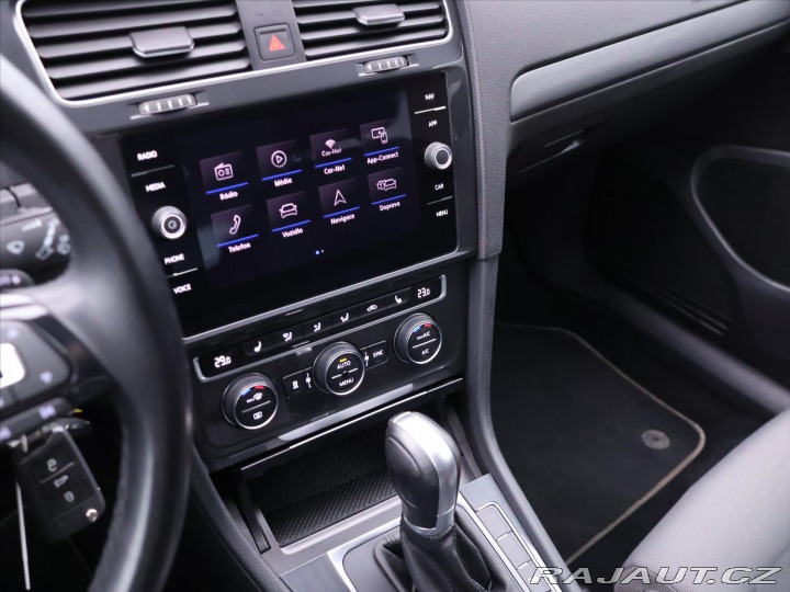 Volkswagen Golf 1,6 TDI DSG LED Navi DPH 2019