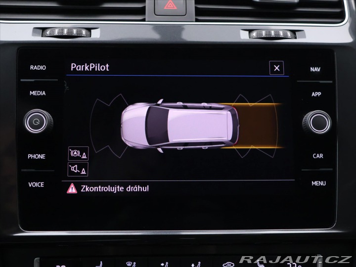 Volkswagen Golf 1,6 TDI DSG LED Navi DPH 2019