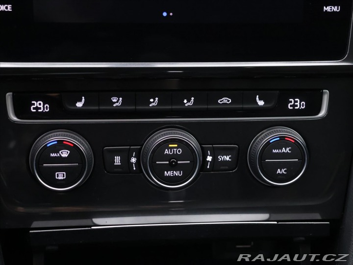 Volkswagen Golf 1,6 TDI DSG LED Navi DPH 2019