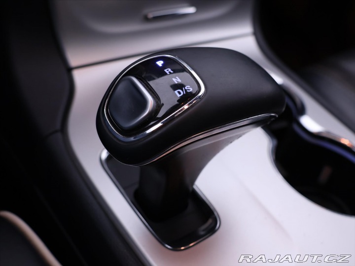 Jeep Grand Cherokee 3,0 CRD 184kW 4x4 Overlan 2014