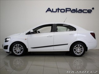 Chevrolet Aveo 1,4 i 74kW KLIMA 2.majite 2011