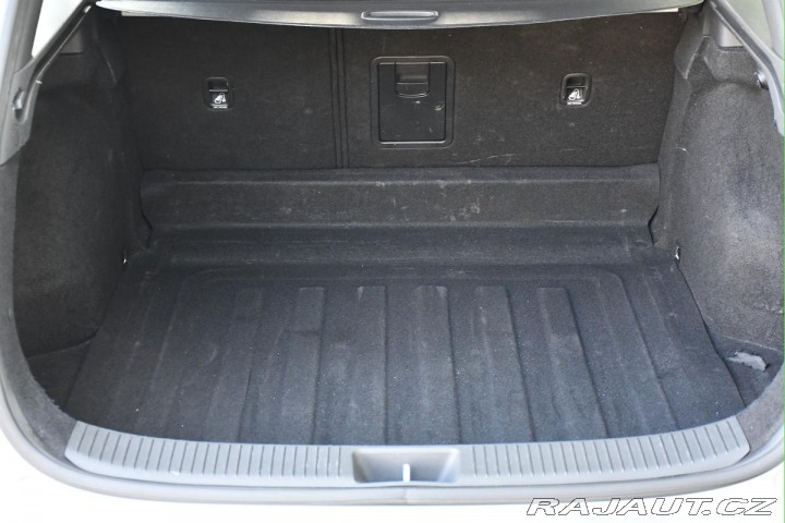 Hyundai i30 1.6CRDi 85kW STYLE ČR 2020