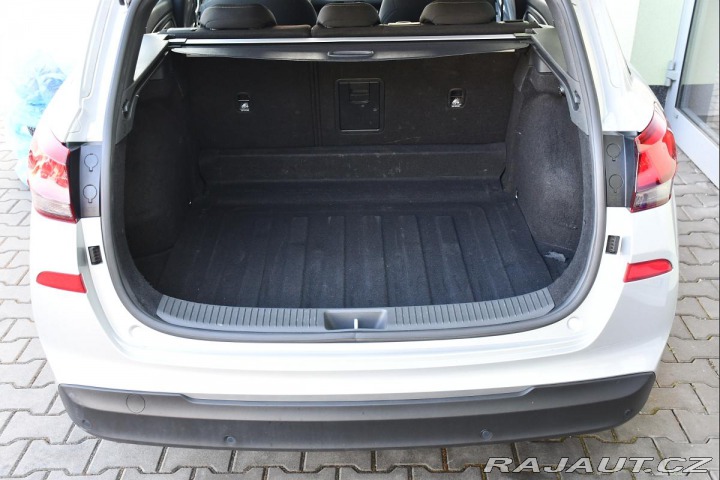 Hyundai i30 1.6CRDi 85kW STYLE ČR 2020