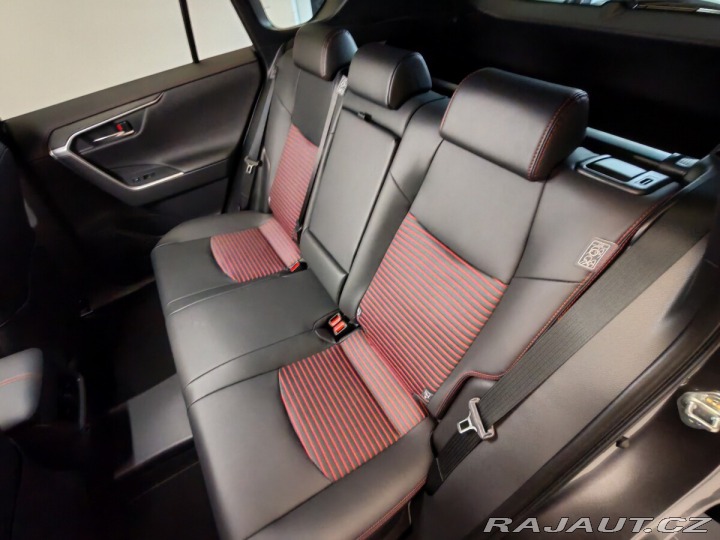Toyota RAV4 2,5 Plug-in Hybrid 4x4 AT 2024
