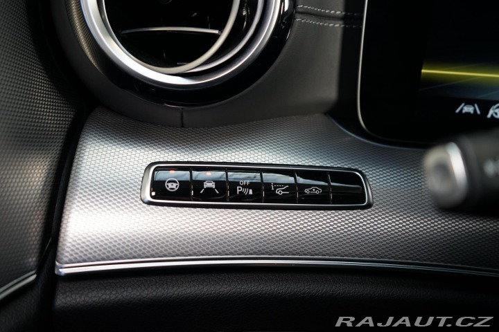 Mercedes-Benz E 63S AMG 4M+ Masáž AMG-Dri 2019