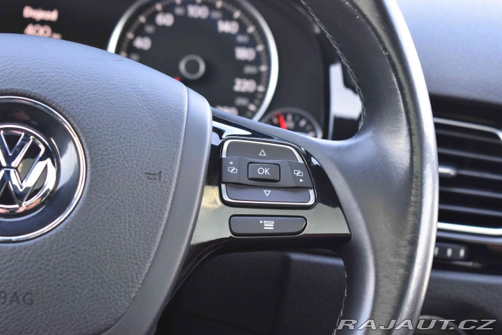 Volkswagen Touareg 3.0TDi*R-LINE*PANORAMA*DP 2018