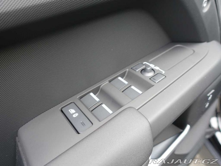 Land Rover Defender 110 3,0 S D200 !LIMITED! 2025
