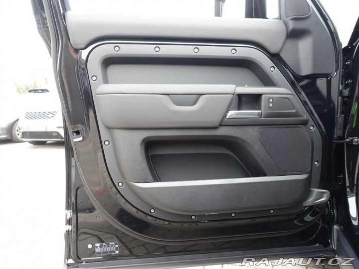 Land Rover Defender 110 3,0 S D200 4x4 automa 2025