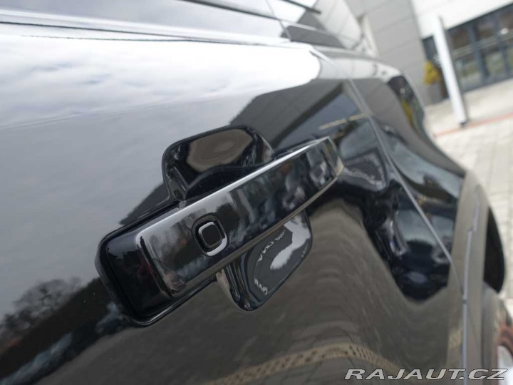 Land Rover Defender 110 3,0 S D200 4x4 automa 2025