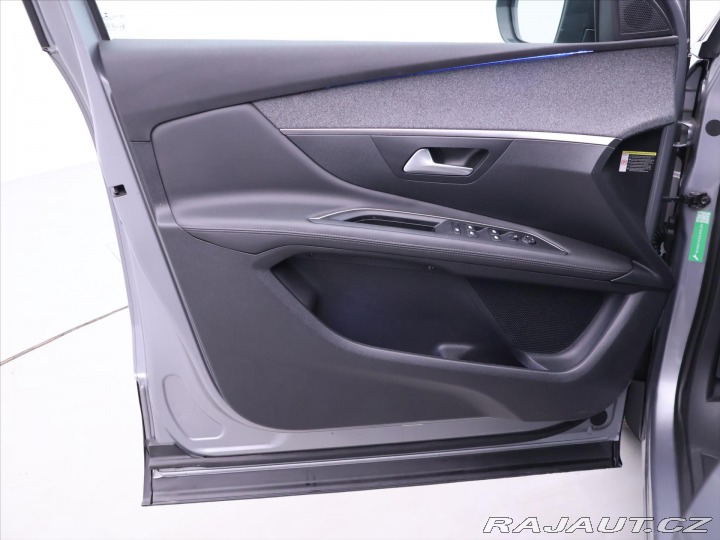 Peugeot 3008 1,2 PureTech 96kW Allure 2017