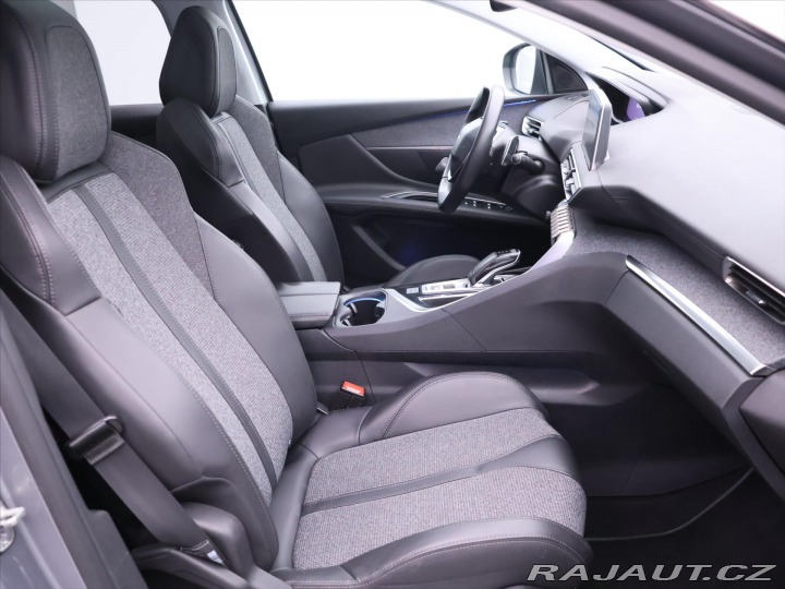 Peugeot 3008 1,2 PureTech 96kW Allure 2017