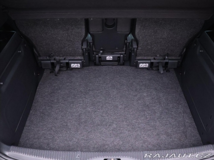 Škoda Roomster 1,2 TSI Scout navi 1.maj 2011