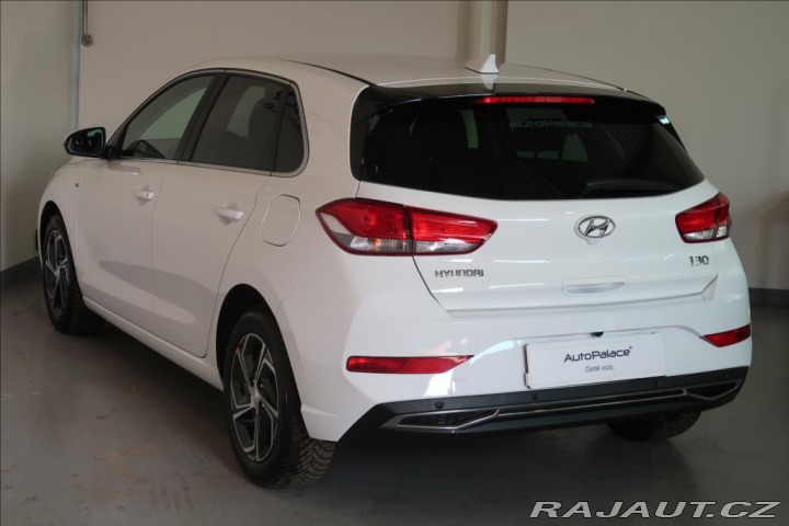 Hyundai i30 1,5 T-GDI Mild Hyb Smart 2024