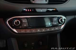 Hyundai i30 1,5 T-GDI Mild Hyb Smart 2024
