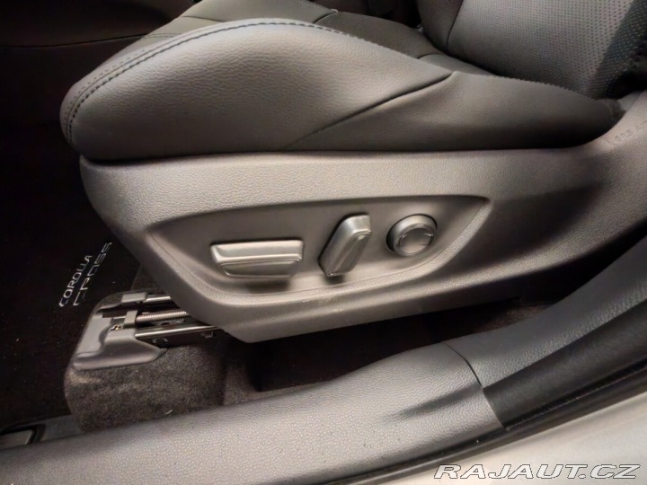 Toyota Corolla Cross Executive  2.0L HEV 0 - 1 2025