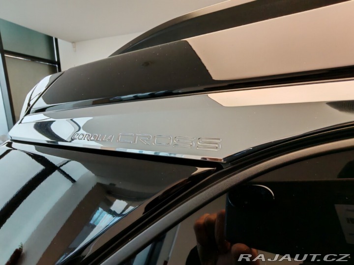 Toyota Corolla Cross Executive  2.0L HEV 0 - 1 2025