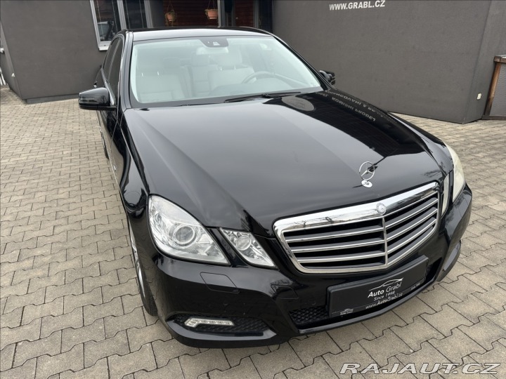 Mercedes-Benz E E 250 CGI Avantgarde 2009