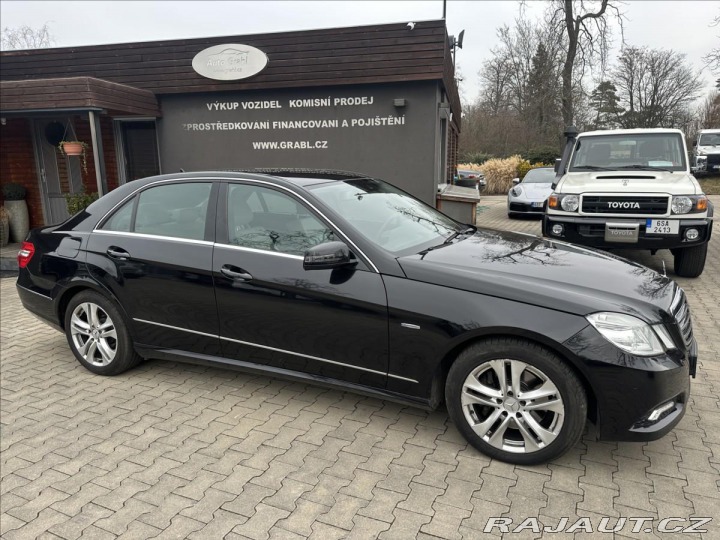 Mercedes-Benz E E 250 CGI Avantgarde 2009