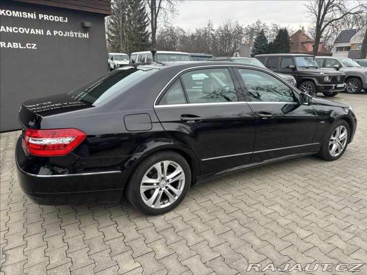 Mercedes-Benz E E 250 CGI Avantgarde 2009