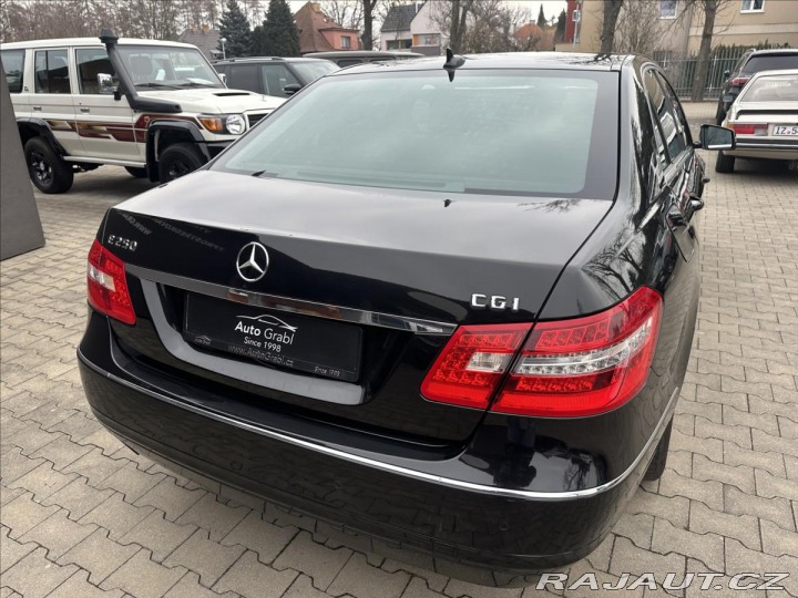 Mercedes-Benz E E 250 CGI Avantgarde 2009