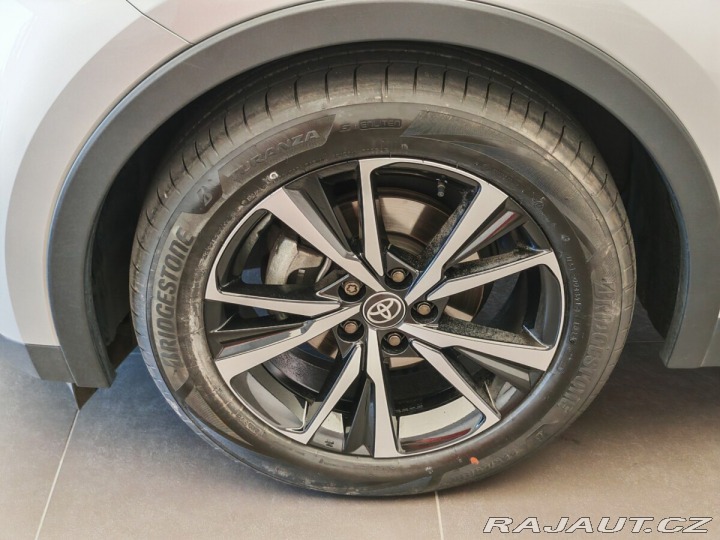 Toyota C-HR 1.8 Hybrid 4x2 Style 2024