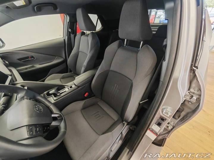 Toyota C-HR 1.8 Hybrid 4x2 Style 2024