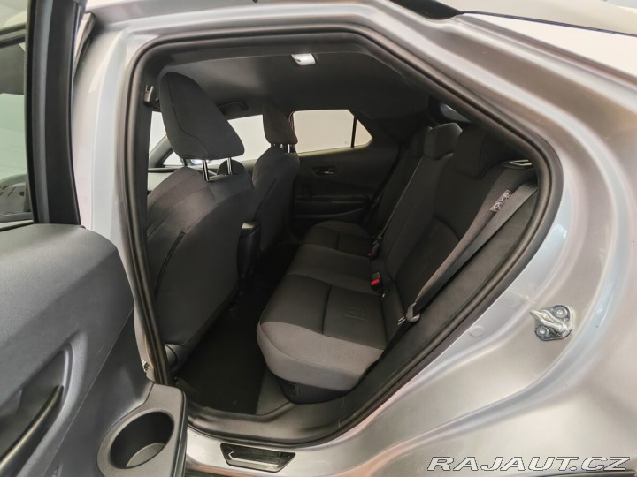 Toyota C-HR 1.8 Hybrid 4x2 Style 2024