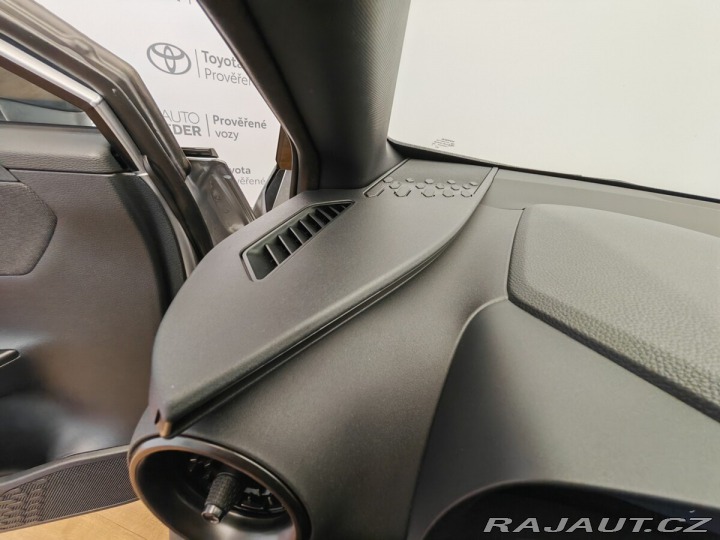 Toyota C-HR 1.8 Hybrid 4x2 Style 2024