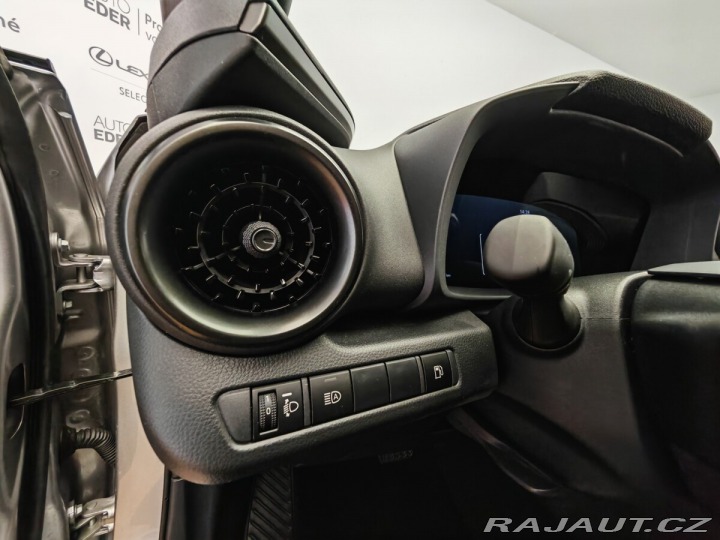 Toyota C-HR 1.8 Hybrid 4x2 Style 2024