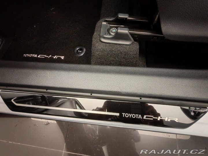 Toyota C-HR 1.8 Hybrid 90kW E-CVT Sty 2024