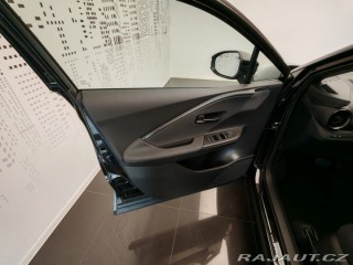 Toyota C-HR 2.0 Hybrid 135kW E-CVT St 2024