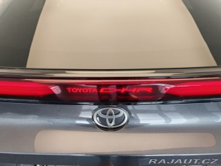 Toyota C-HR Style  2.0L HEV CVT 2024