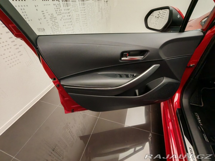 Toyota Corolla 1.8 Hybrid e-CVT Style To 2024