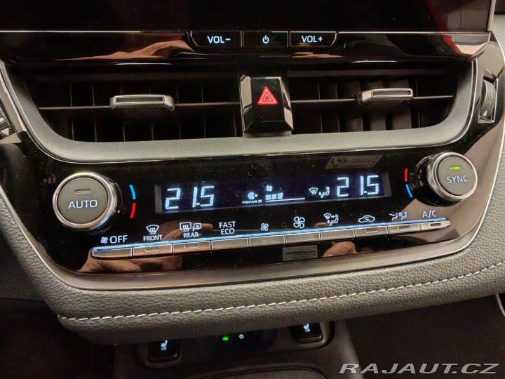 Toyota Corolla 1.8 Hybrid e-CVT Style To 2024