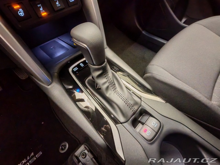 Toyota Corolla 1.8 Hybrid eCVT FWD Style 2024