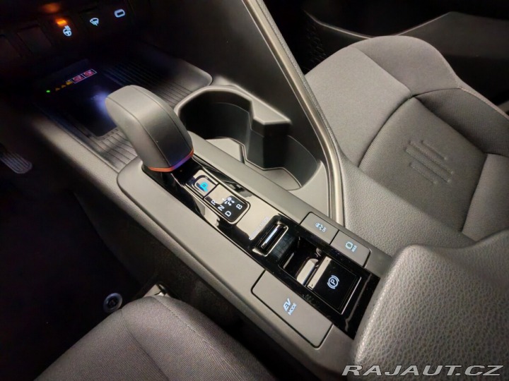 Toyota C-HR 2.0 Hybrid 4x4 Style 2023