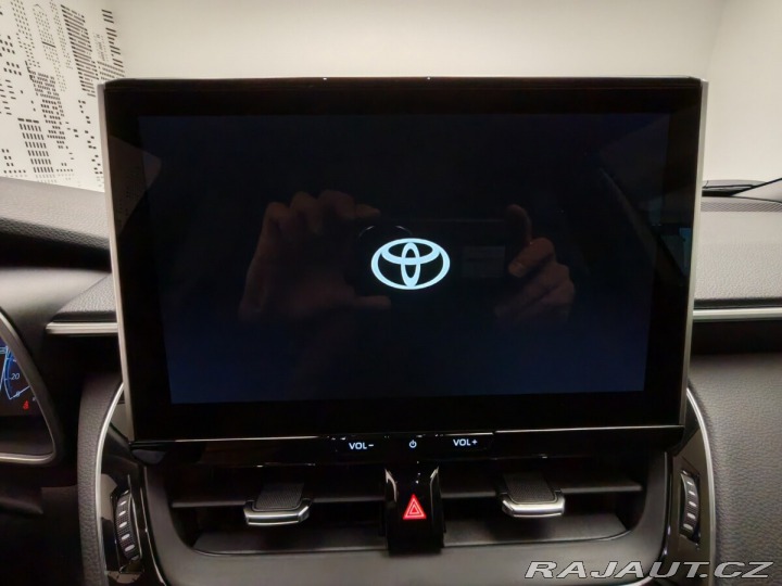 Toyota Corolla Cross 1.8 Hybrid (140 k) Style 2024