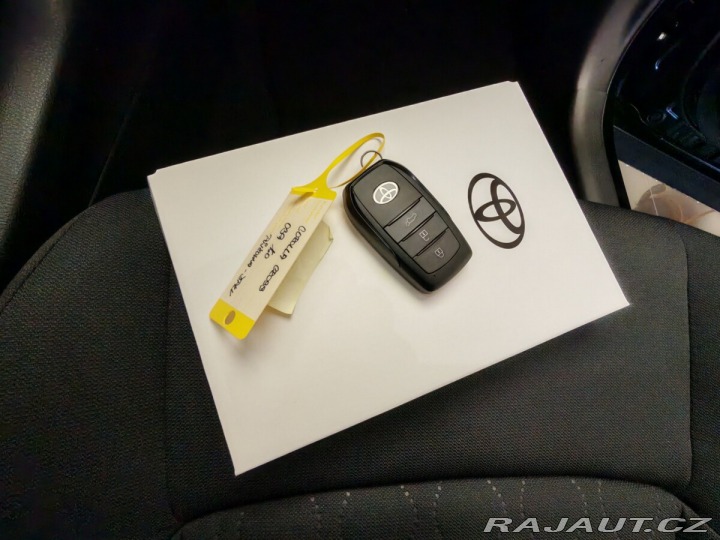 Toyota Corolla Cross 2.0 Hybrid (197 k) Style 2024