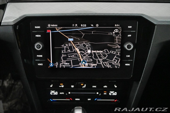 Volkswagen Passat 2,0 TDi 147kW DSG Busines 2021